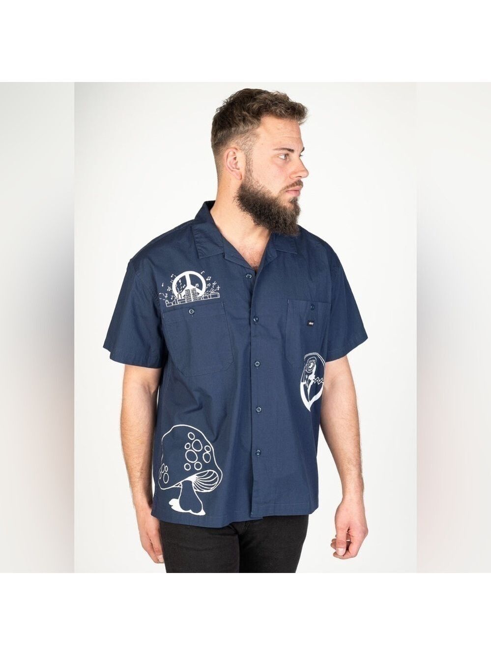 Obey 100% Organic Oyster Shirt. Size L